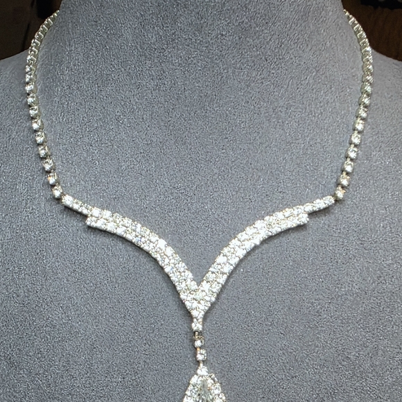 Vintage Silver Tone Rhinestone Y Necklace Adjustable Up to 16 Inch 441 - Picture 4 of 7